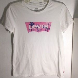 Levi’s palm tree logo graphic white shirt